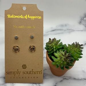 NWT Simply Southern Gold Rhinestone/Crab Earrings